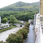 Du Gave Hotell Lourdes